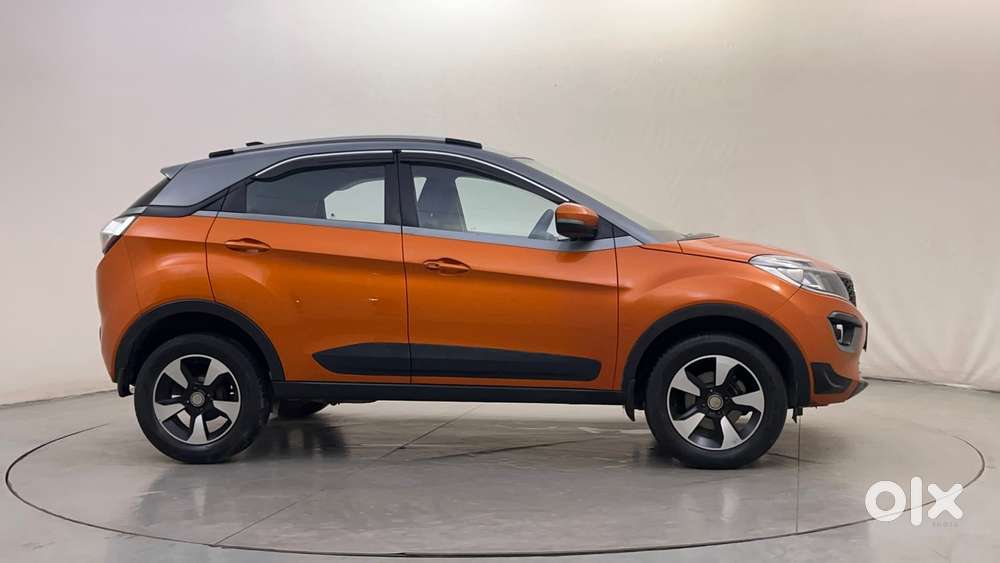 Tata Nexon 1.2 Revotron Xza Plus (o) Dual Tone, 2018, Petrol