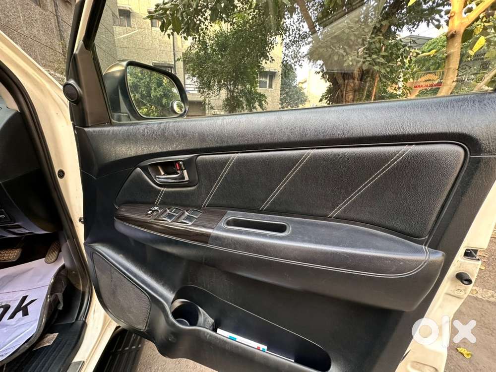Toyota Fortuner 2015 Automatic 4x4 Well Maintained