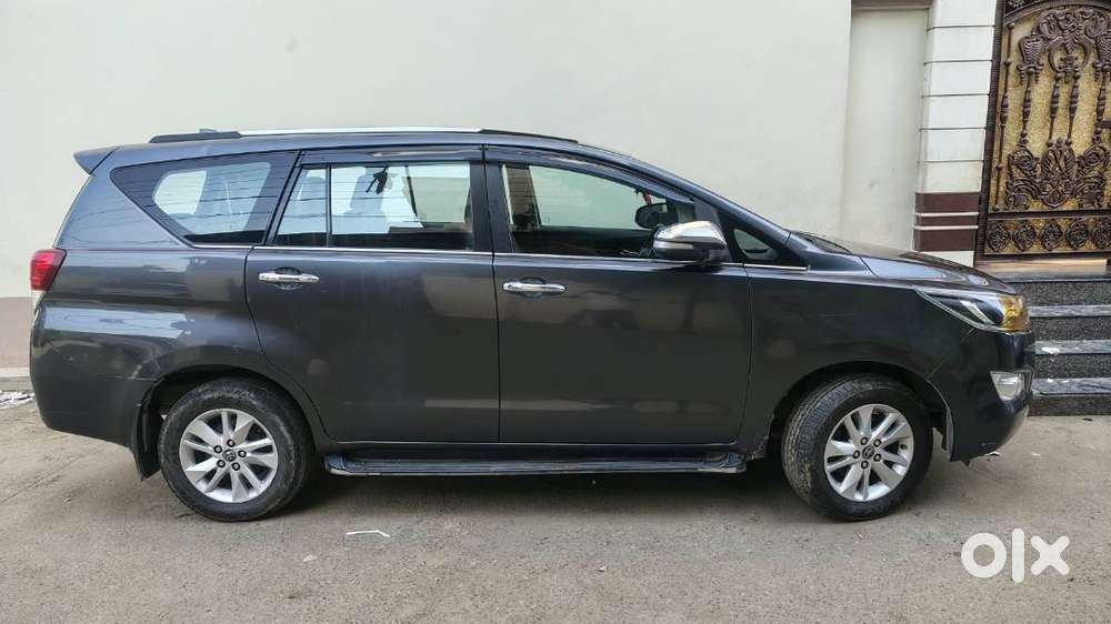 Toyota Innova Crysta 2017