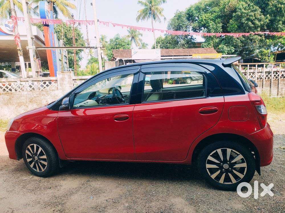 Toyota Etios Liva V Limited, 2019, Petrol