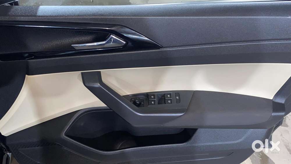 Skoda Slavia 1.0 Ambition Tsi At, 2023, Petrol