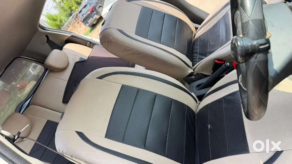 Saf H Gadi. 4 Alloy, All Power Window, Badiya Music System Hai.
