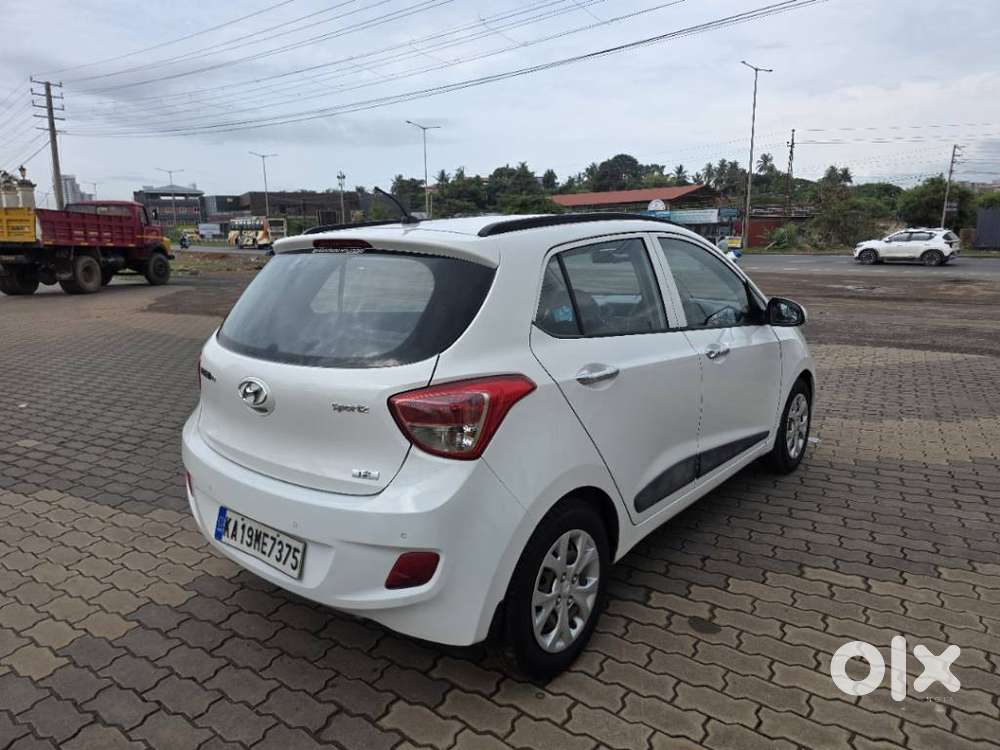 Hyundai Grand I10 Asta 1.2 (o) Vtvt, 2015, Petrol