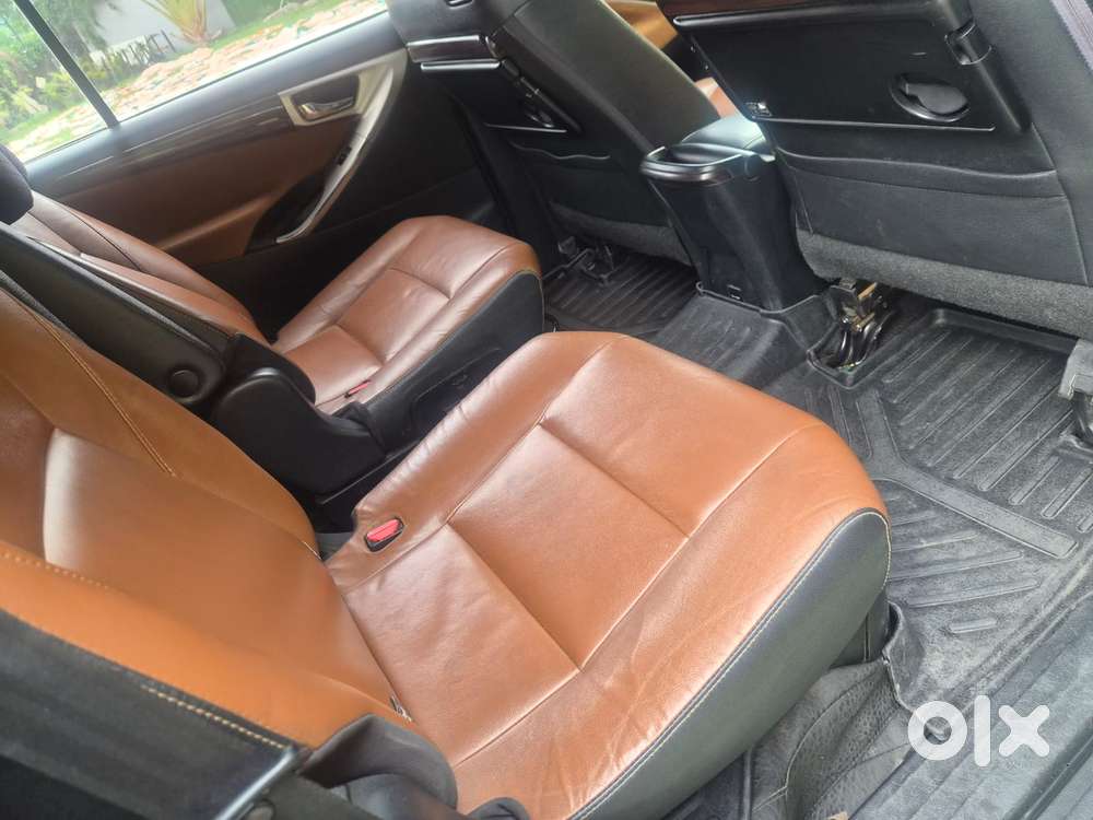 Toyota Innova Crysta 2.8z Automatic, 2018, Diesel
