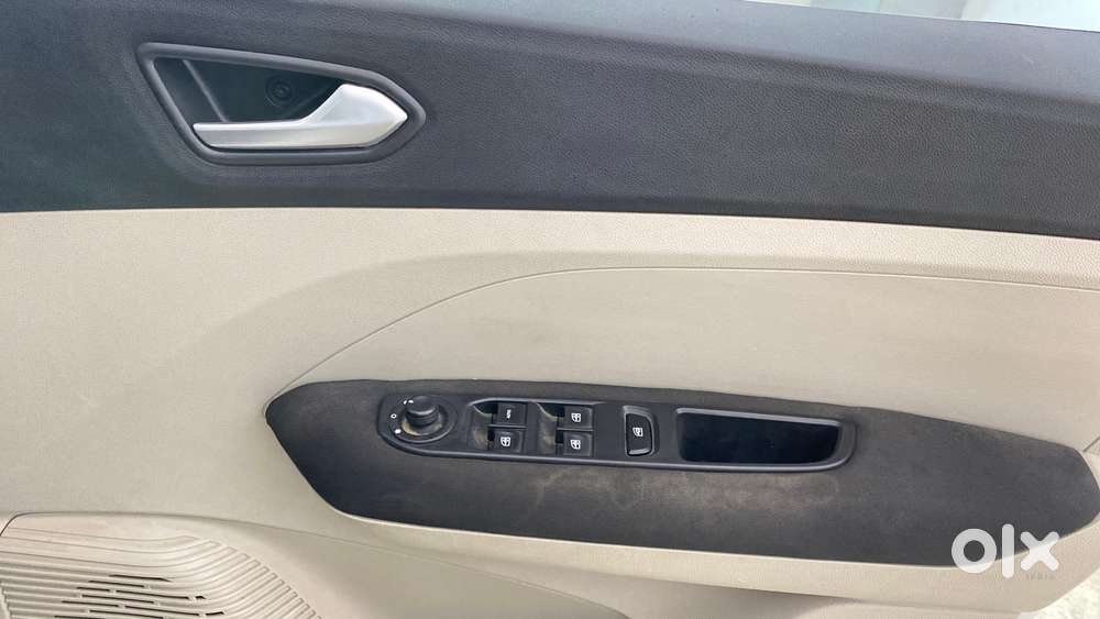 Renault Triber Rxz Easy-r Amt, 2021, Petrol