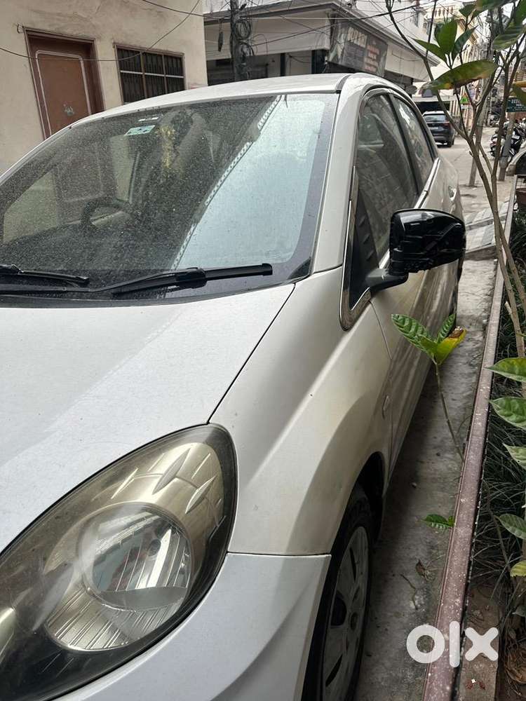 Honda Amaze 2015 Petrol 70000 Km Driven