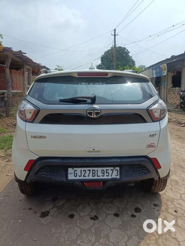 Tata Nexon Diesel Manual Dark 2017 Edition