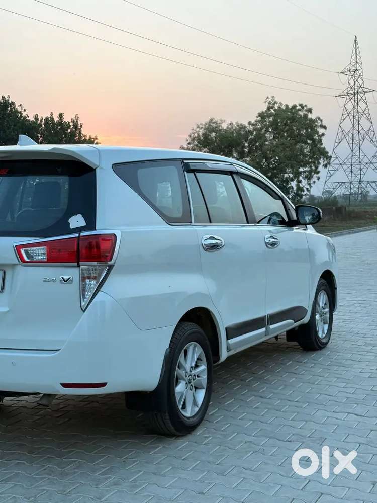 Toyota Innova Crysta 2018 Diesel 247512 Km Driven