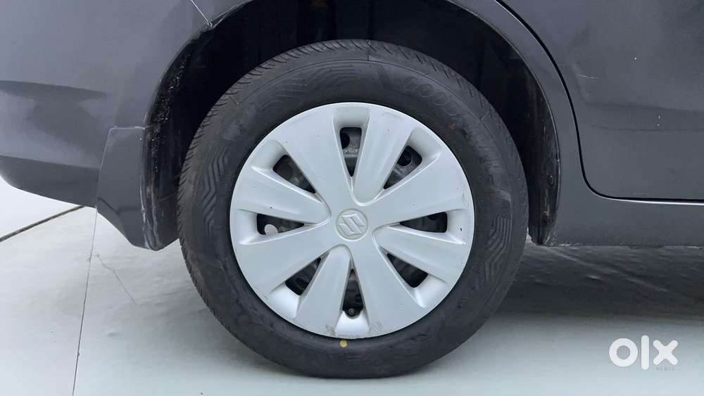 Maruti Suzuki Ertiga Vxi At, 2016, Petrol