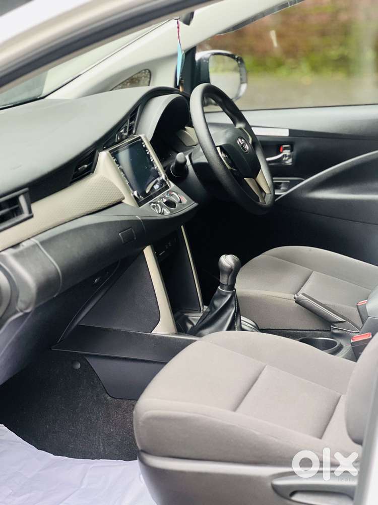 Toyota Innova Crysta 2.4 G Plus Mt 7 Str, 2024, Diesel