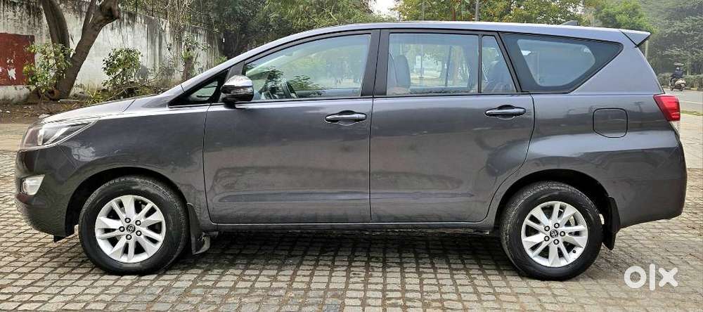 Toyota Innova Crysta 2.7 Gx At, 2017, Petrol