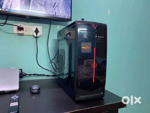 Desktop PC - i5/4Gb/1TB/wifi  (Only computer)