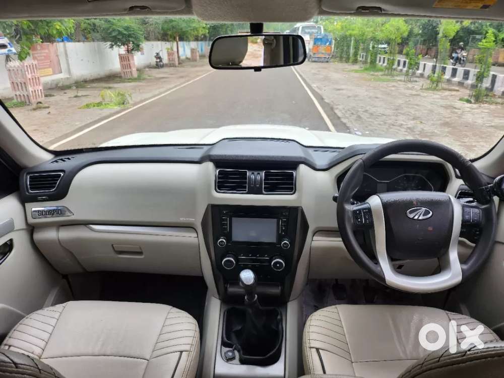 Mahindra Scorpio S10, 2016, Diesel