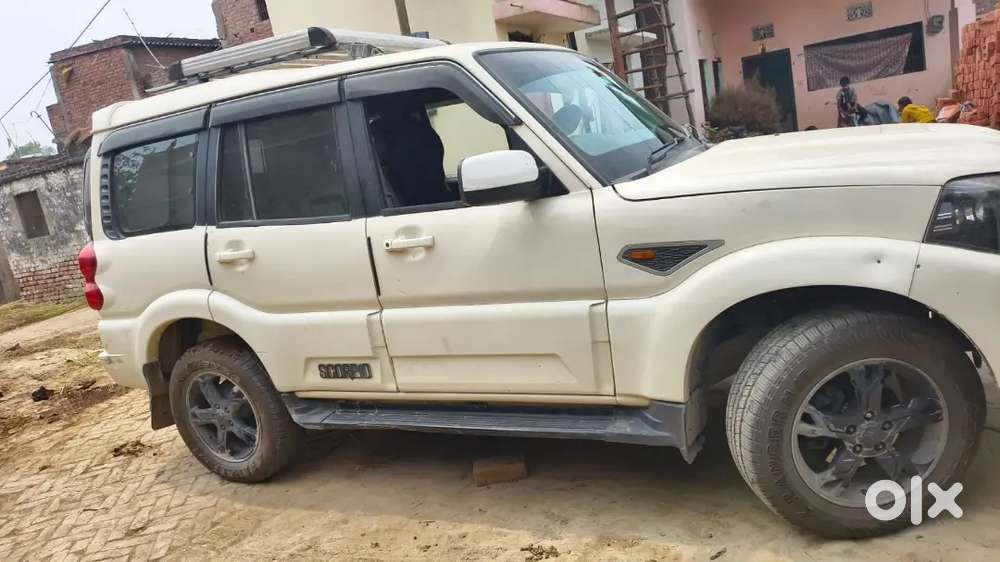 Mahindra Scorpio 2.2 2015