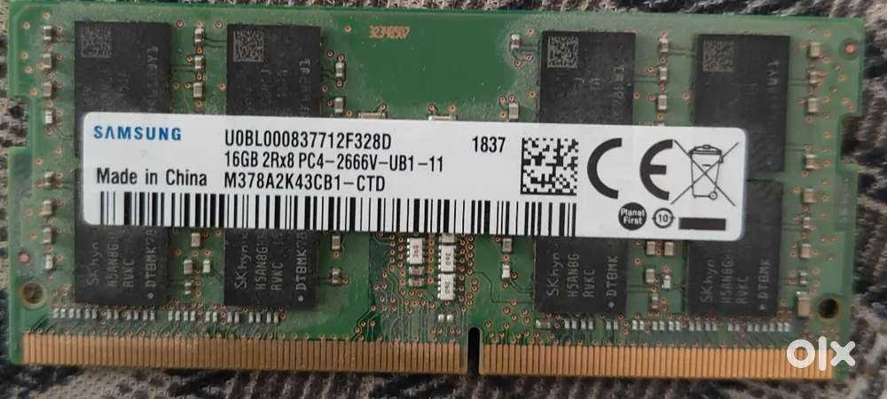16 GB RAM  ( DDR4 )