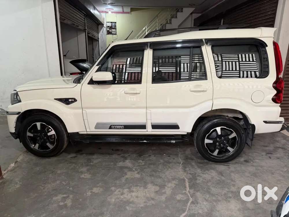Mahindra Scorpio Classic 2024 Diesel Well Maintained