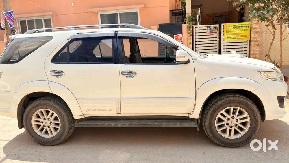 Toyota Innova Crysta [2020-ongoing] 2.4 Gx 7 Str, 2017, Diesel
