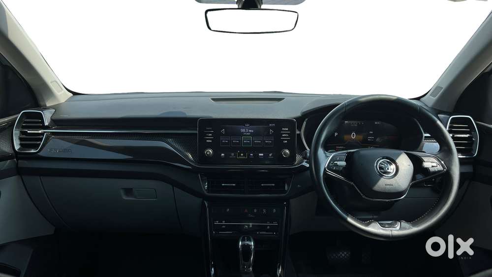 Skoda Kushaq 1.0 Tsi Style At, 2023, Petrol