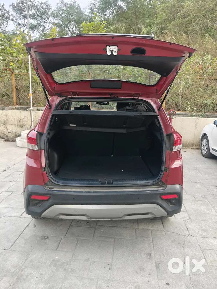 Hyundai Creta 1.6 Crdi Sx (o) At  Diesel  Sunroof