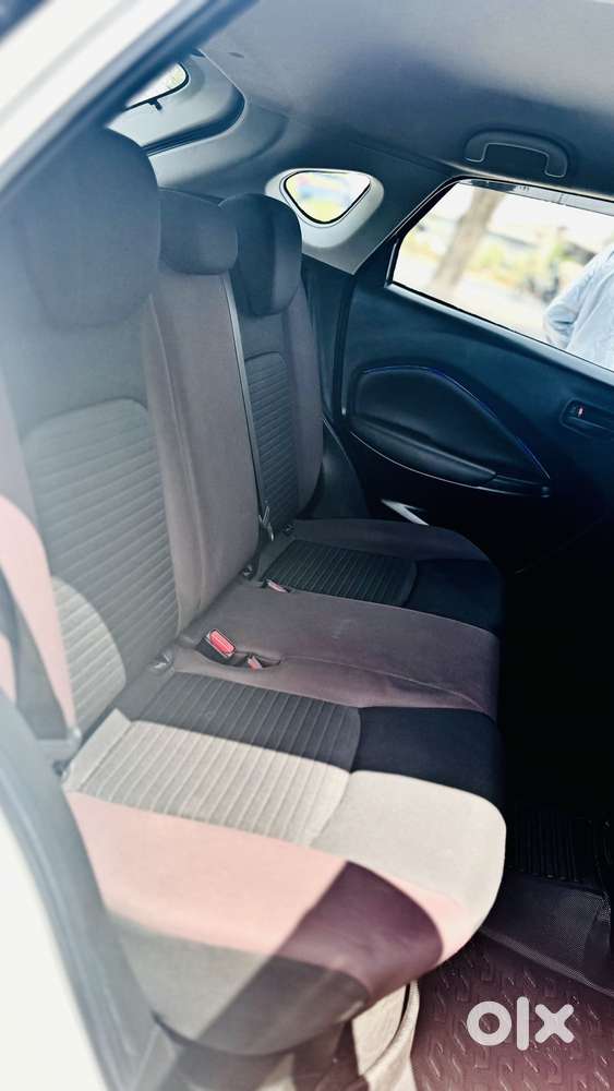 Maruti Suzuki Fronx Delta Plus 1.2l Ags, 2023, Petrol