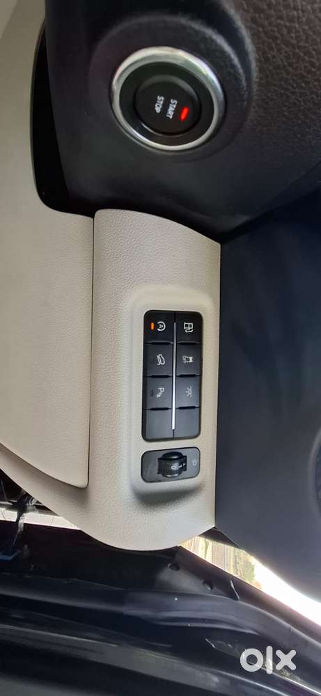 Mahindra Thar Roxx Ax7 L Diesel Mt 2wd, 2025, Diesel