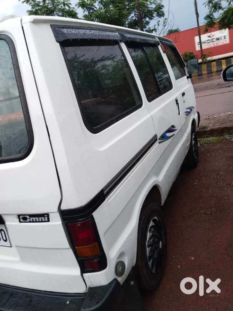 Maruti Suzuki Omni 8 Seater Bsiv, 2016, Petrol
