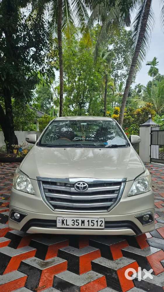 Toyota Innova Diesel 2013