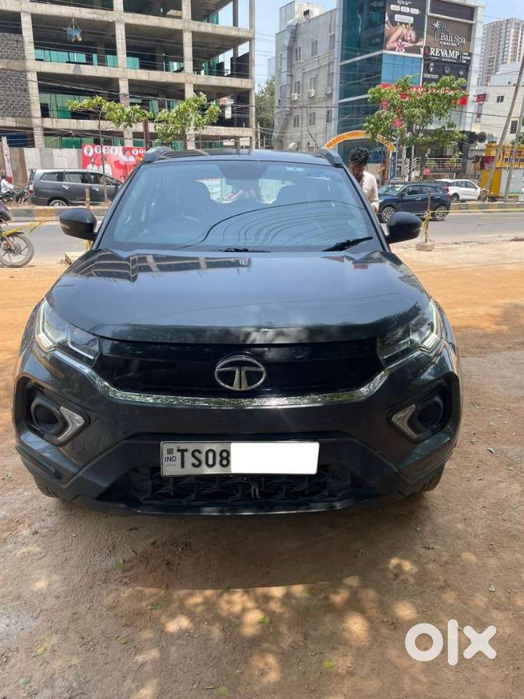 Tata Nexon 1.2 Revotron Xma Amt (s), 2020, Petrol