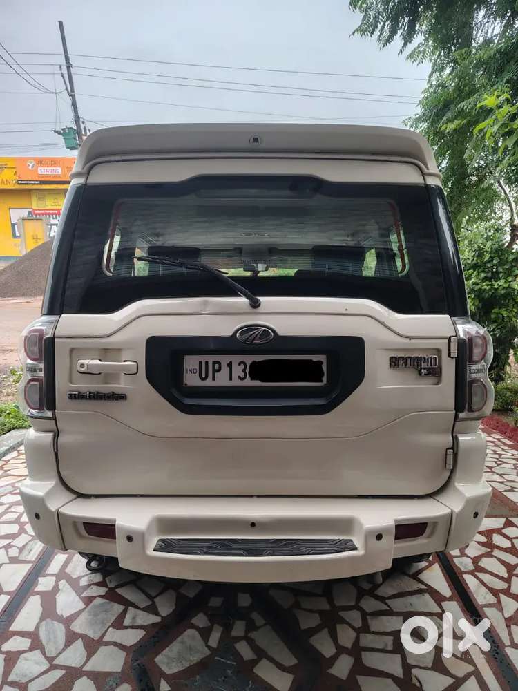 Mahindra Scorpio S6 Plus 2016