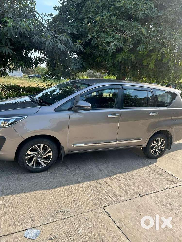 Toyota Innova Crysta 2022 Diesel Well Maintained