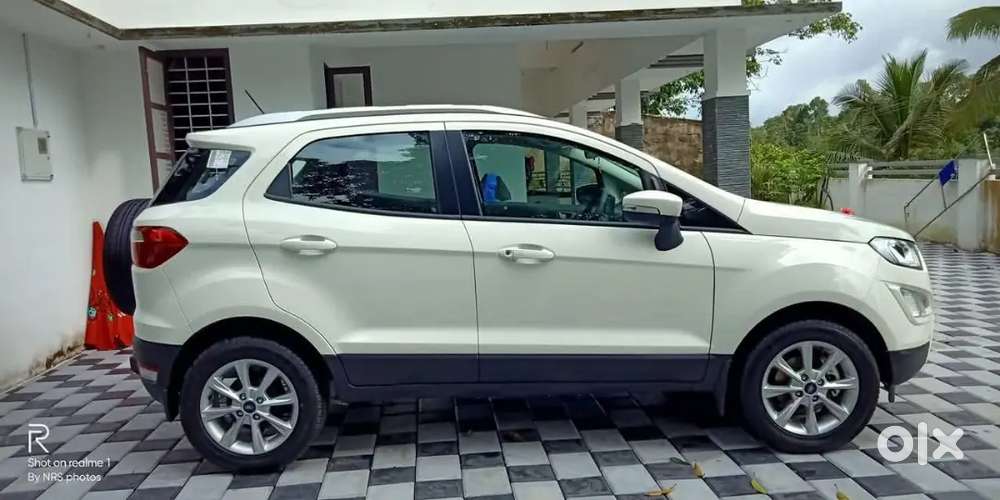 Ford Ecosport Titanium Petrol Bs6 Model