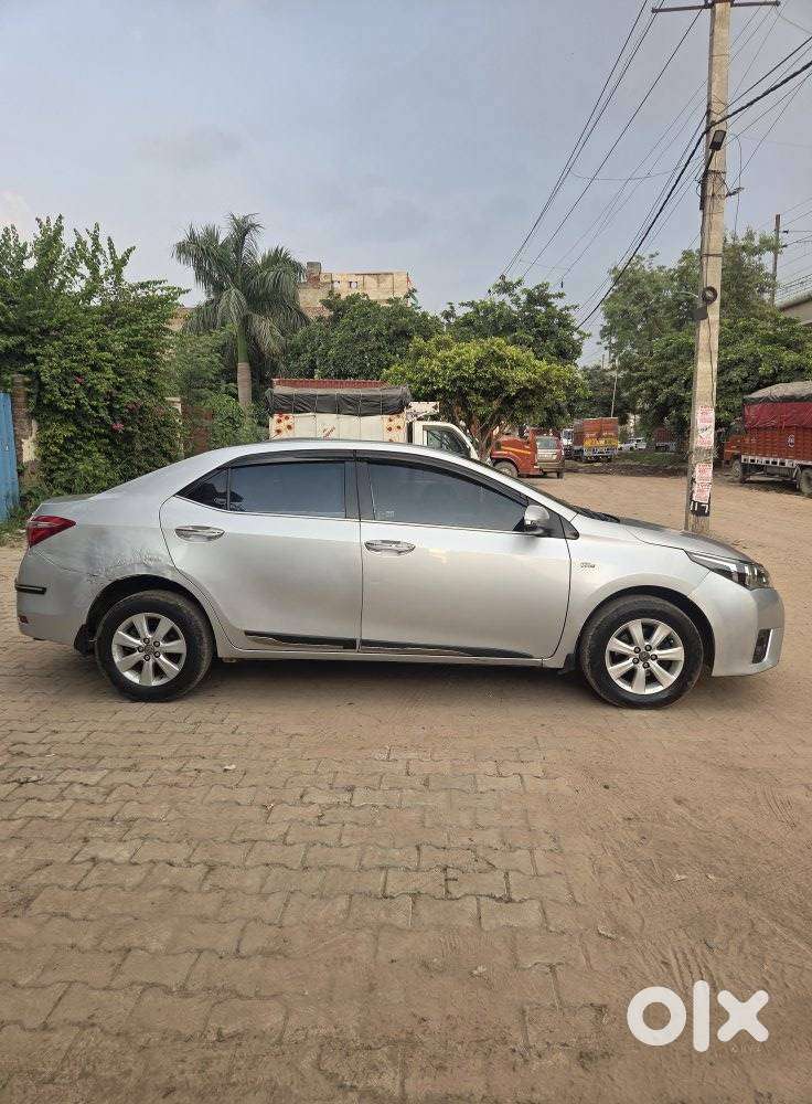 Toyota Corolla Altis G Mt, 2015, Petrol