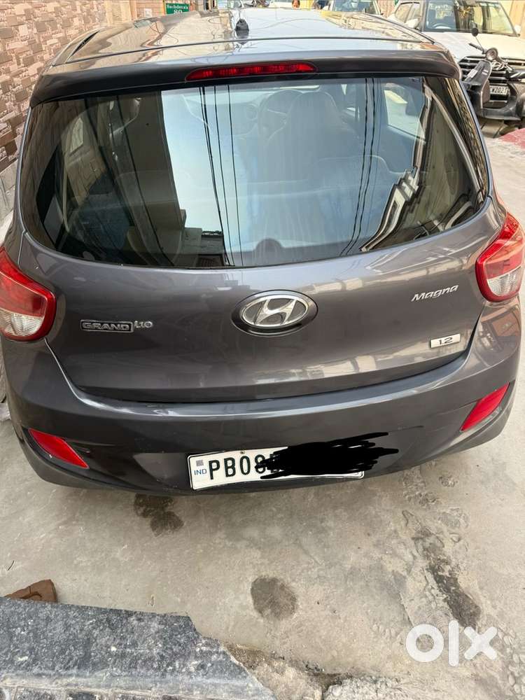 Hyundai Grand I10 2016 Petrol 49000 Km Driven
