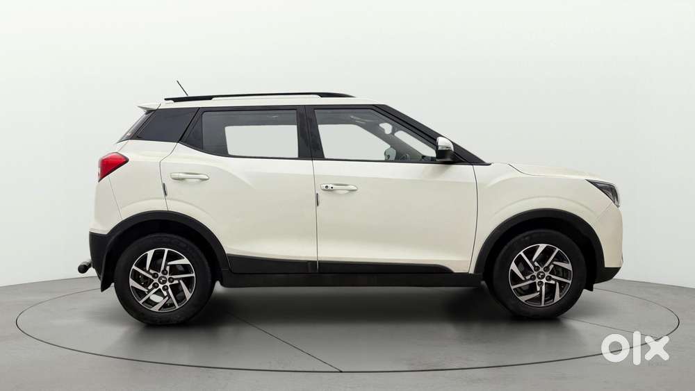 Mahindra Xuv300 W8 Option, 2023, Petrol