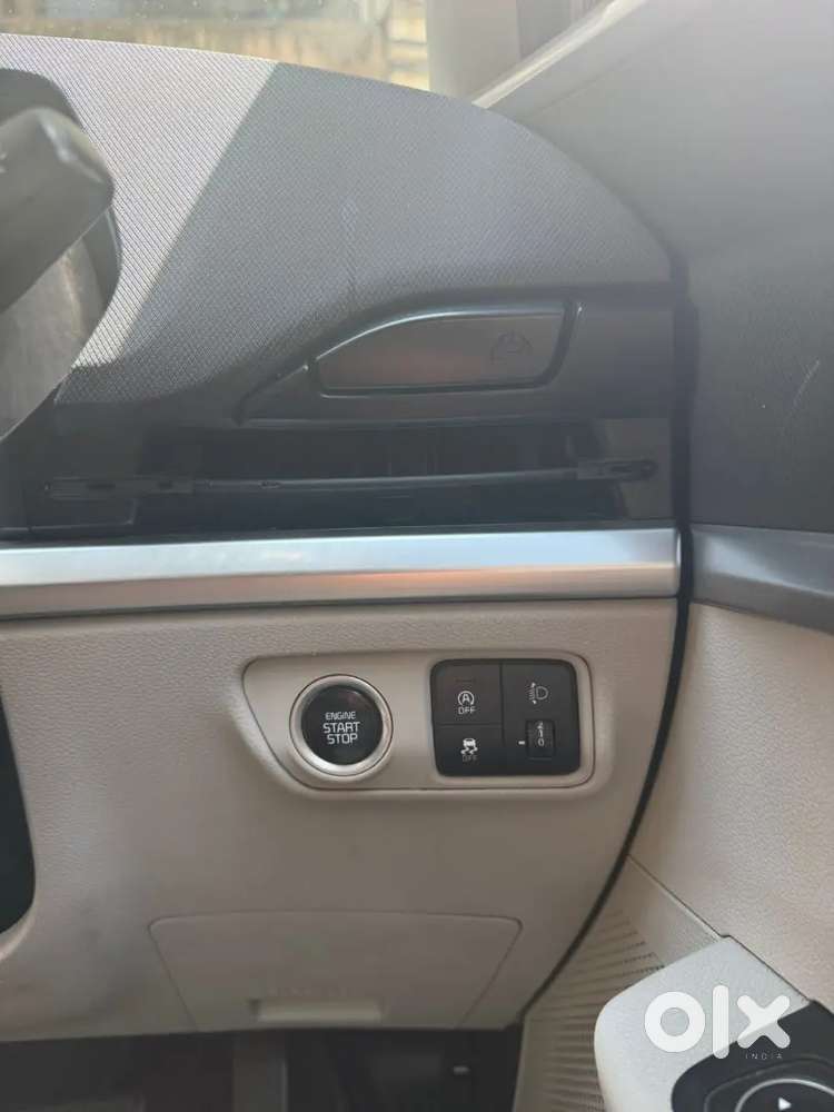 Kia Carens 2023 Petrol Good Condition