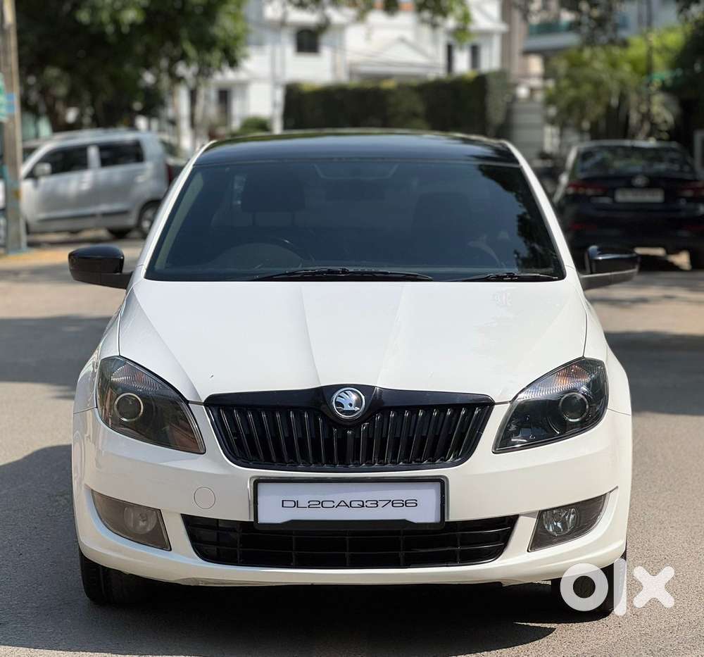 Skoda Rapid 1.6 Mpi At Ambition Plus, 2015, Petrol