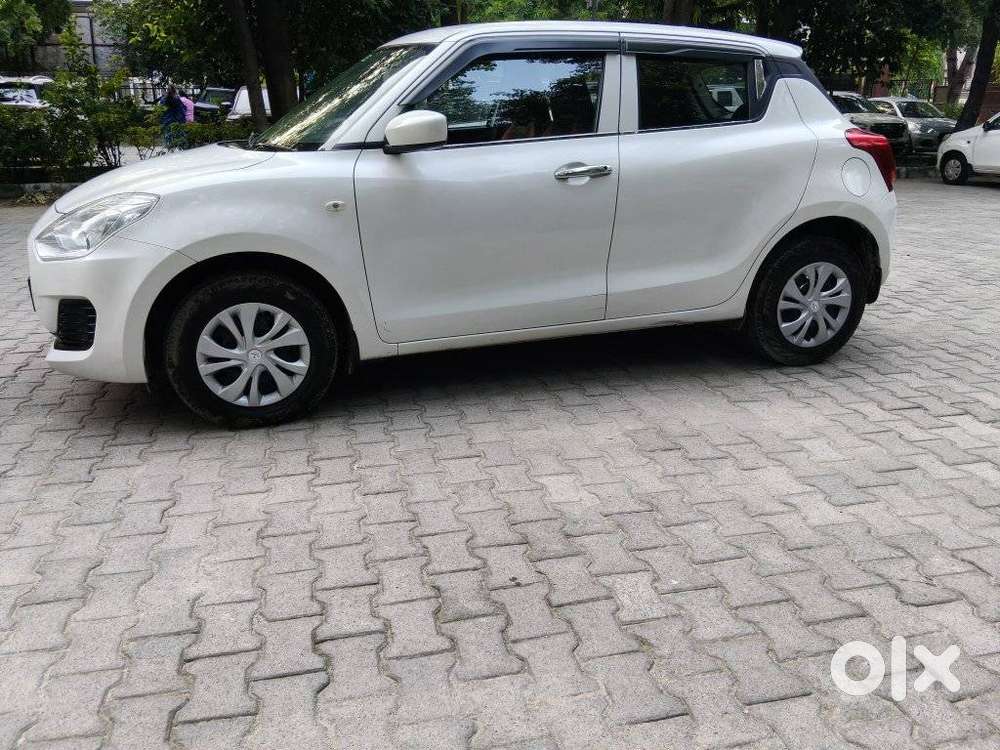 Maruti Suzuki Swift 1.2 Lxi (o), 2020, Petrol
