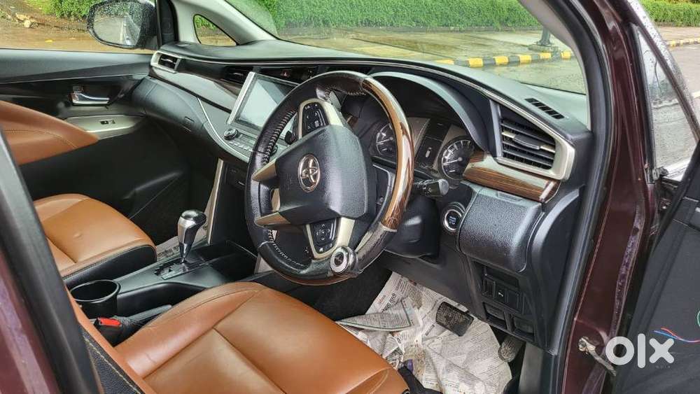 Toyota Innova Crysta 2.8z Automatic, 2016, Diesel