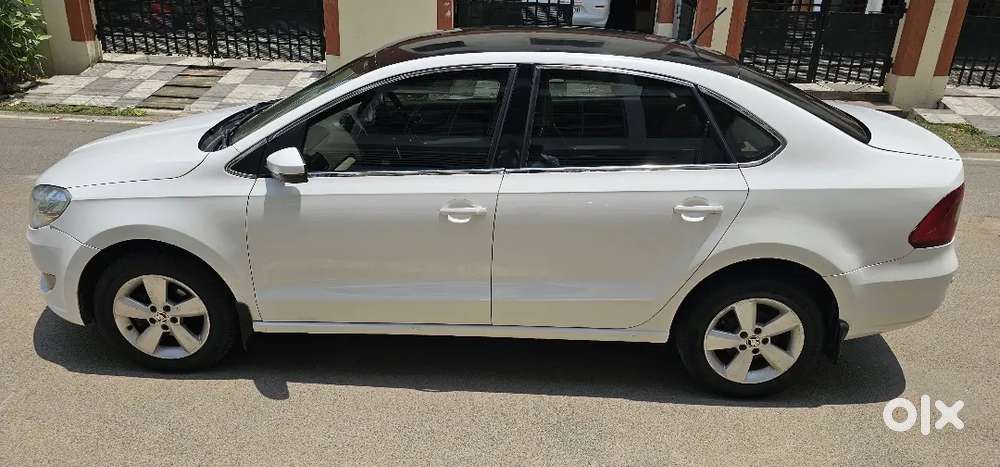 Skoda Rapid 2015 Diesel 135000 Km Drive Auto Transmission