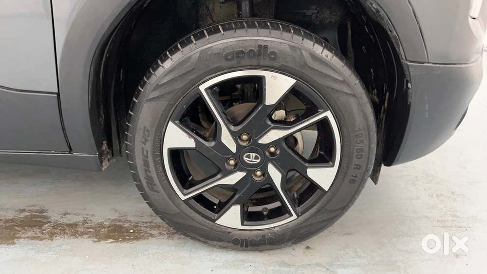 Tata Punch 1.2 Revotron Creative Dual Tone, 2021, Petrol