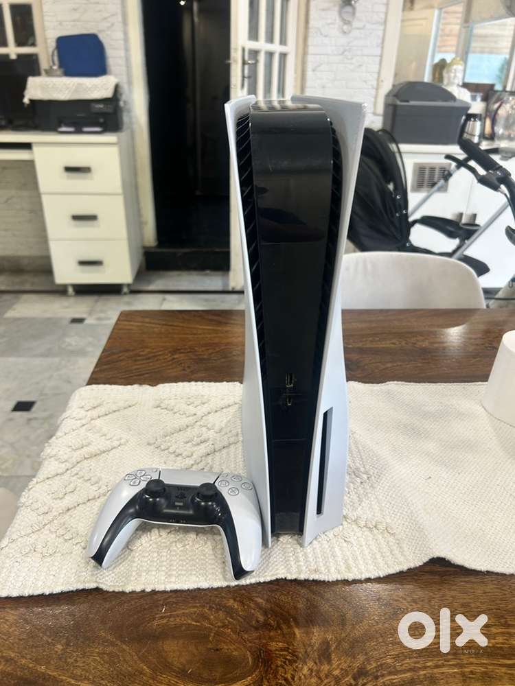 Ps5 fat with one controller