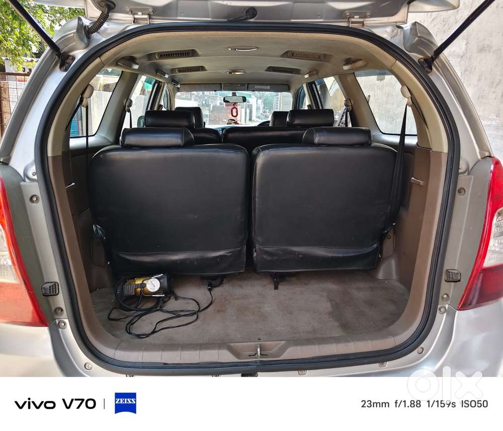 Toyota Innova 2.5 G (diesel) 7 Seater Bs Iv, 2015, Diesel