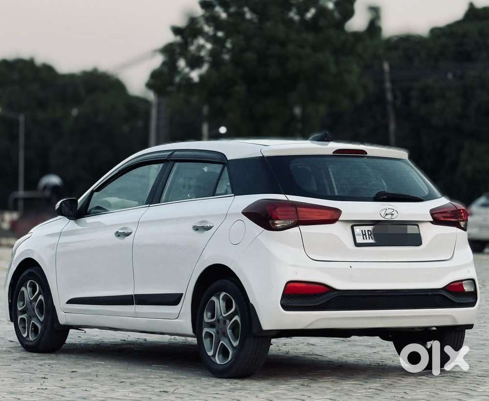 Hyundai I20 Asta (o) 1.2 Mt, 2020, Petrol