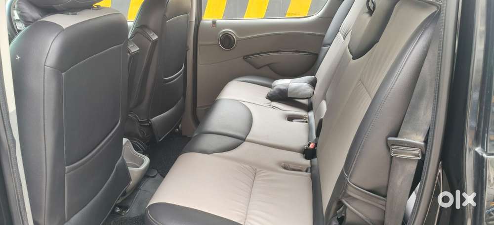 Mahindra Nuvosport N8 Amt, 2016, Diesel