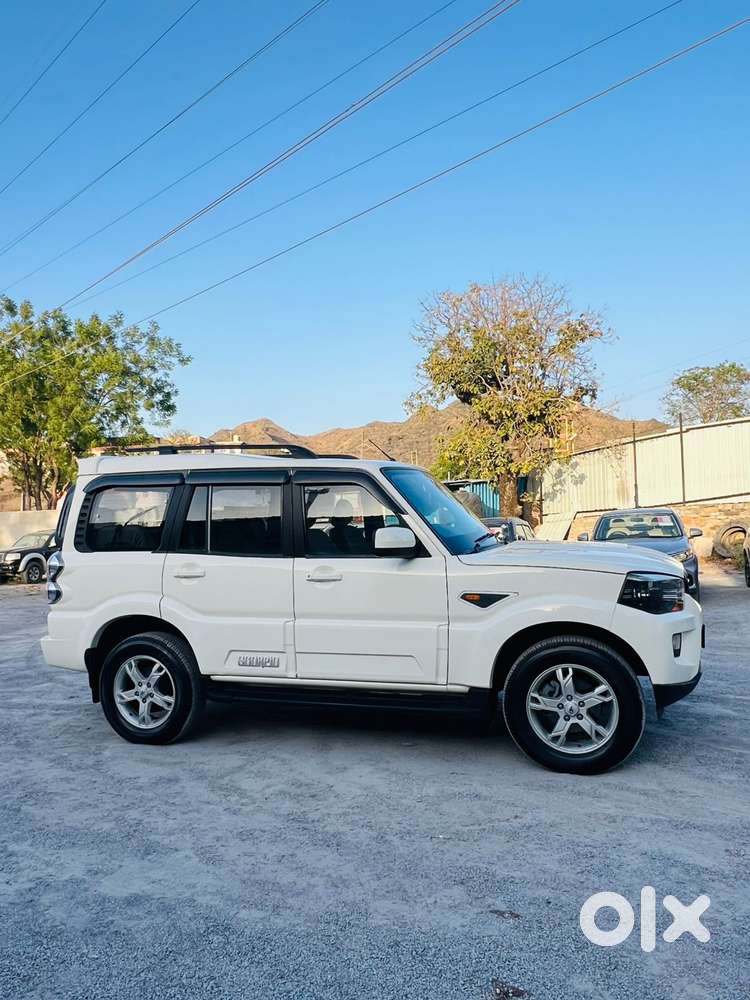 Mahindra Scorpio S10, 2016, Diesel