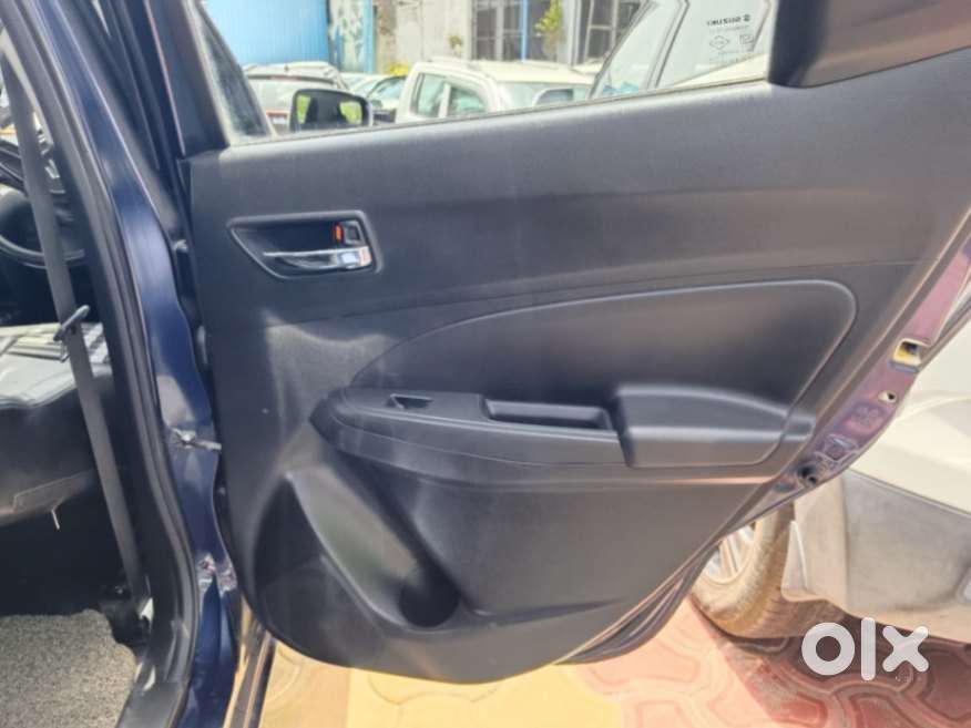 Maruti Suzuki Swift 1.3 Zxi, 2021, Petrol