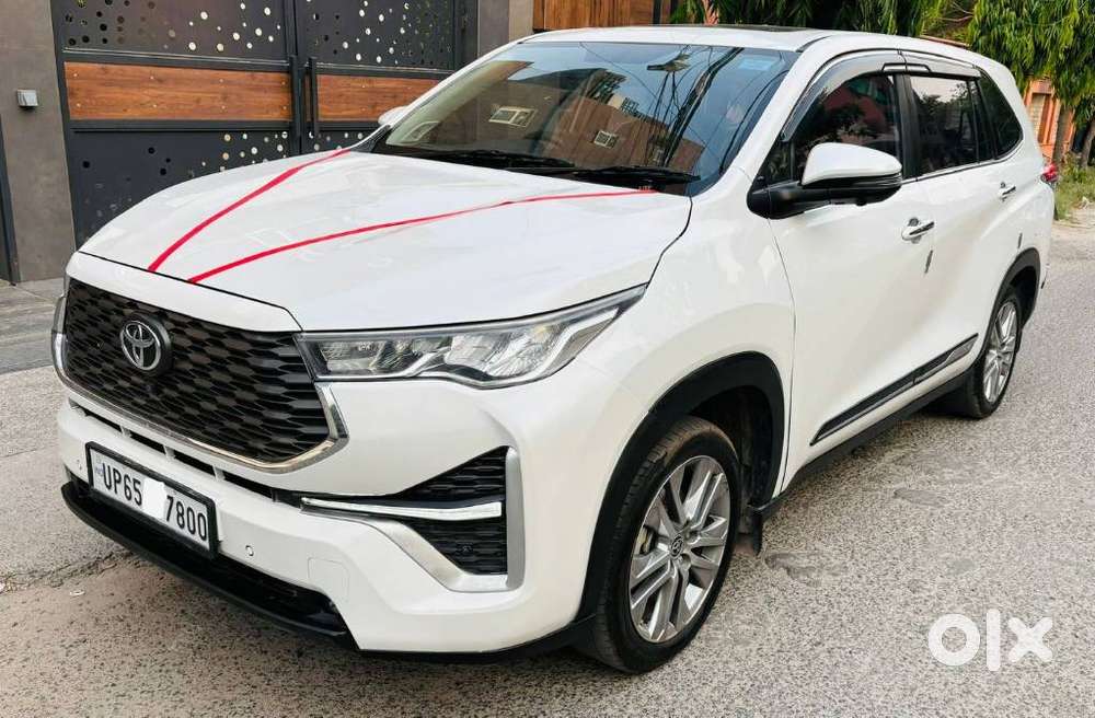 Toyota Innova Hycross 2.0 Zx Hybrid 7 Str, 2023, Petrol