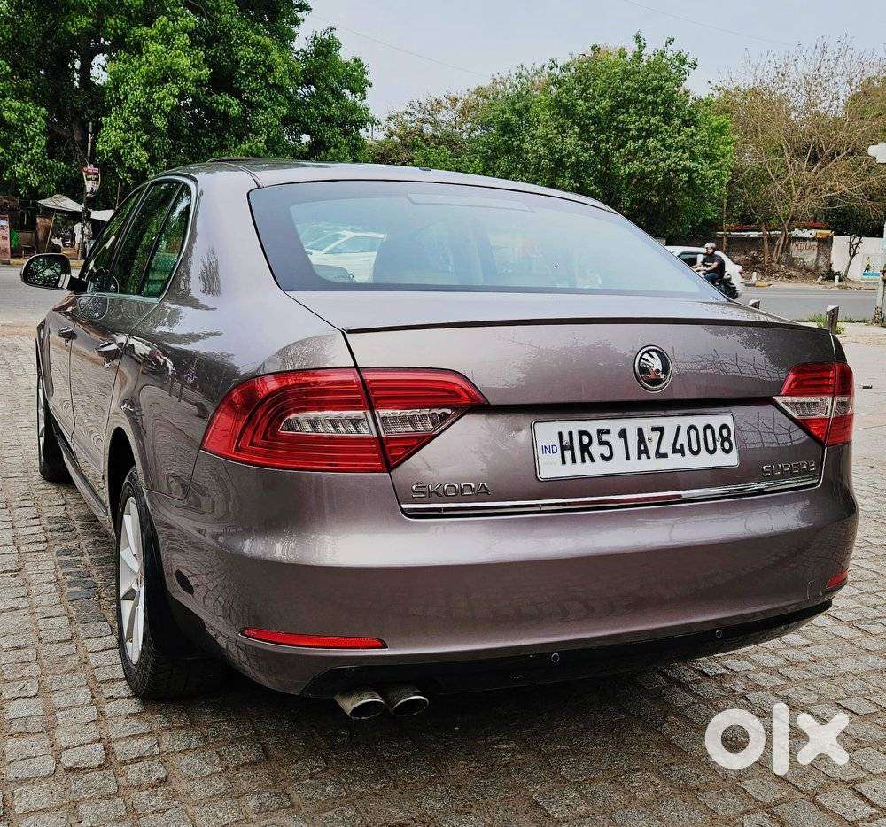 Skoda Superb Elegance 1.8 Tsi At, 2014, Petrol
