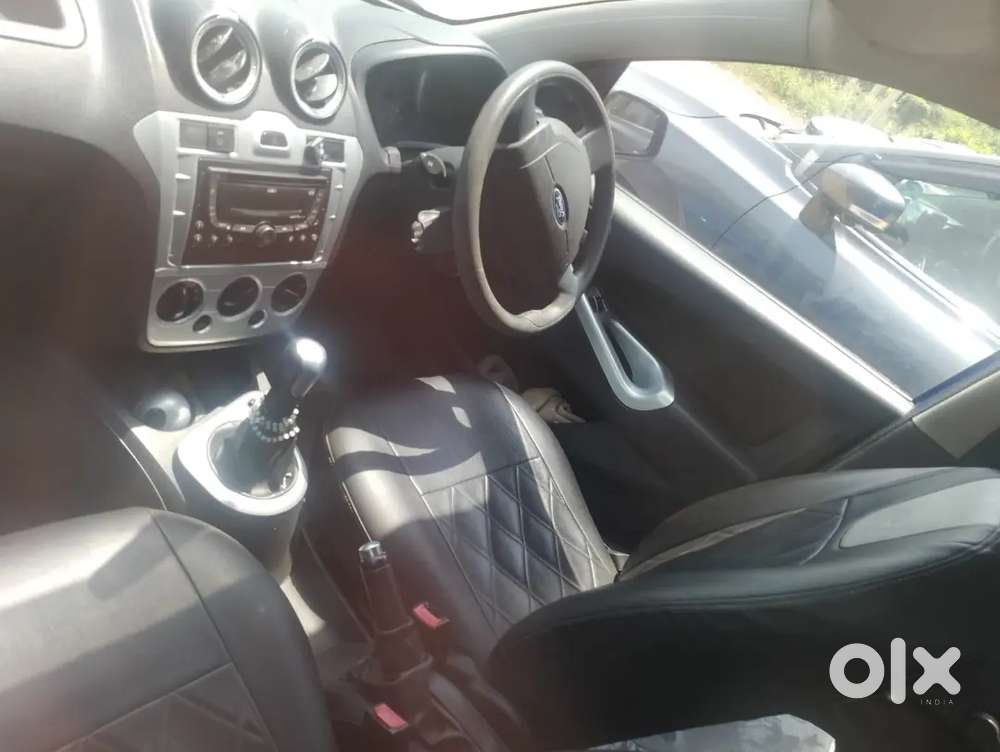 Bujet Friendly Ford Figo 2015 Cng & Hybrids 115000 Km Driven