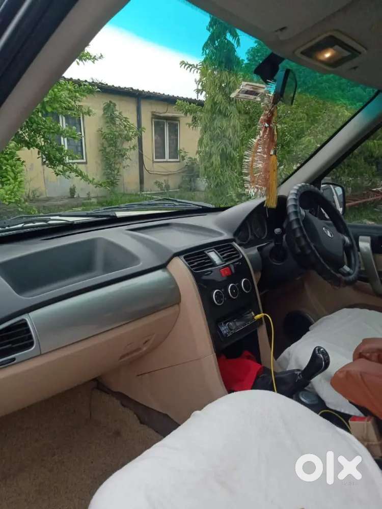 Tata Safari Storme 2013 Diesel 80000 Km Driven